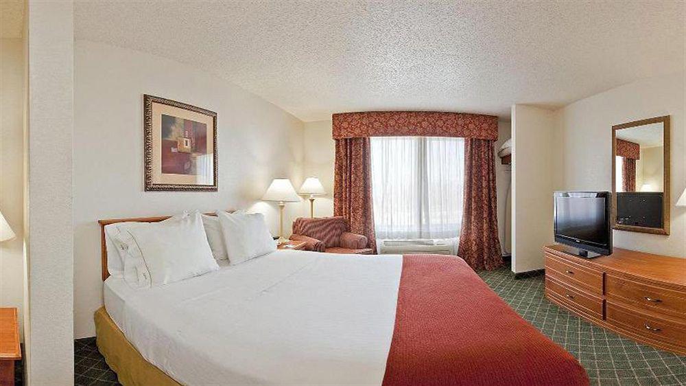 Holiday Inn Express Hotel & Suites Chickasha By Ihg Buitenkant foto