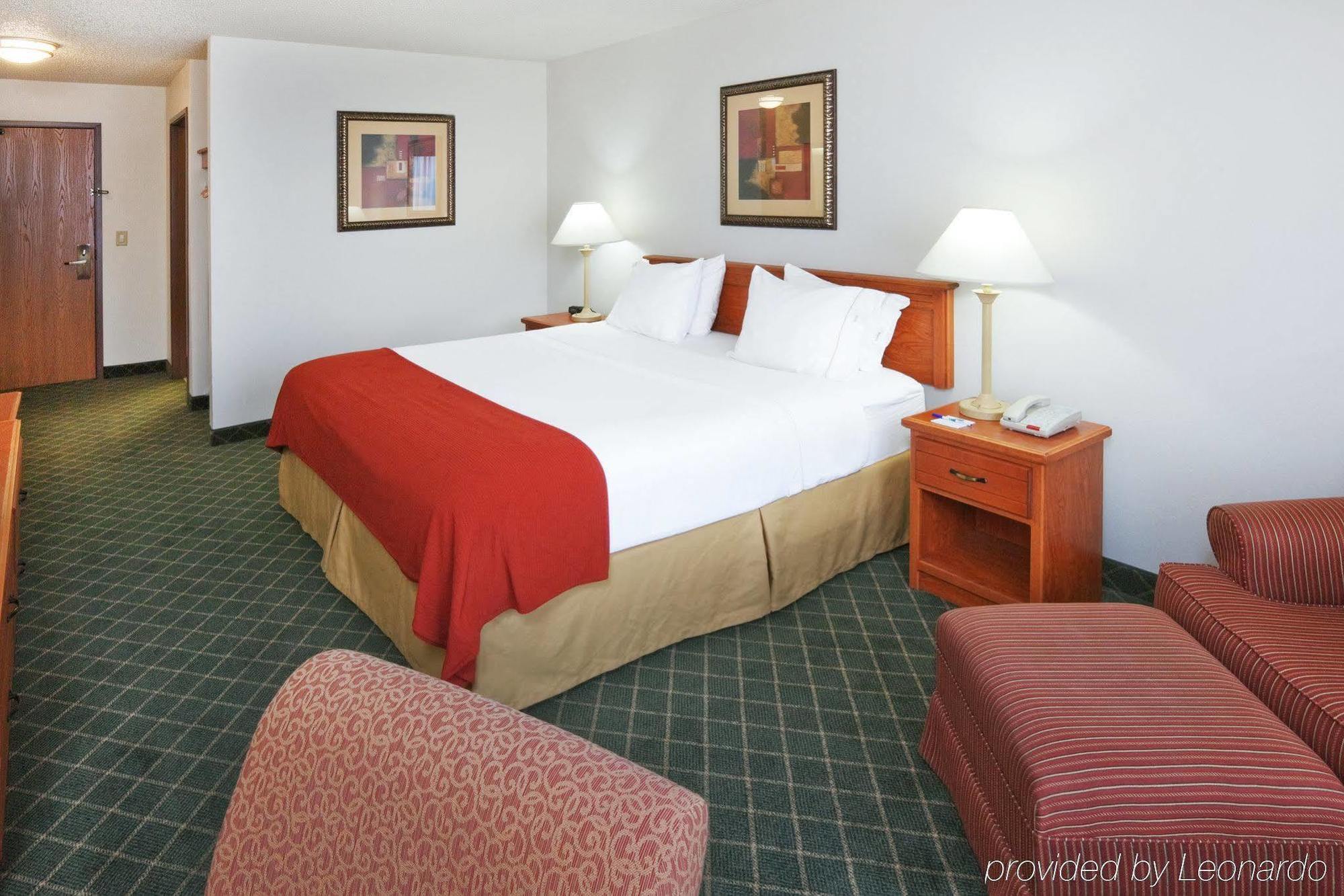 Holiday Inn Express Hotel & Suites Chickasha By Ihg Buitenkant foto